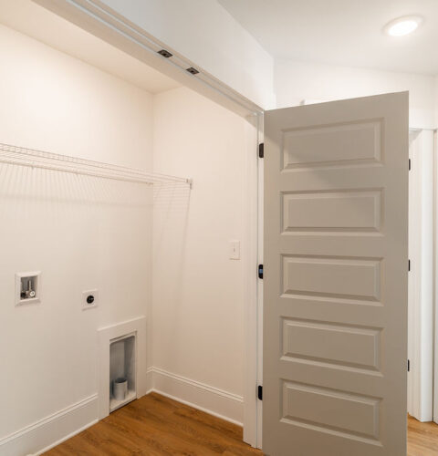 169 Vine Street - Laundry Room